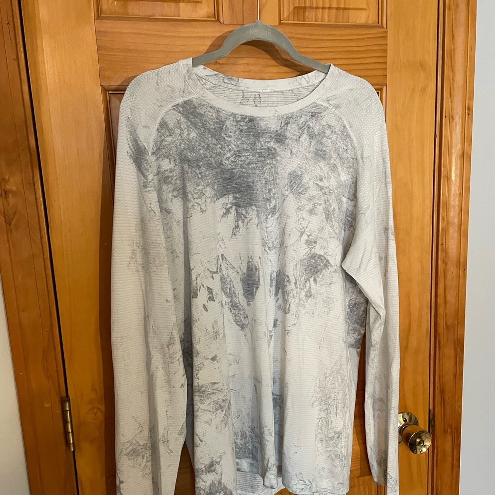 Men’s Lululemon Longsleeve